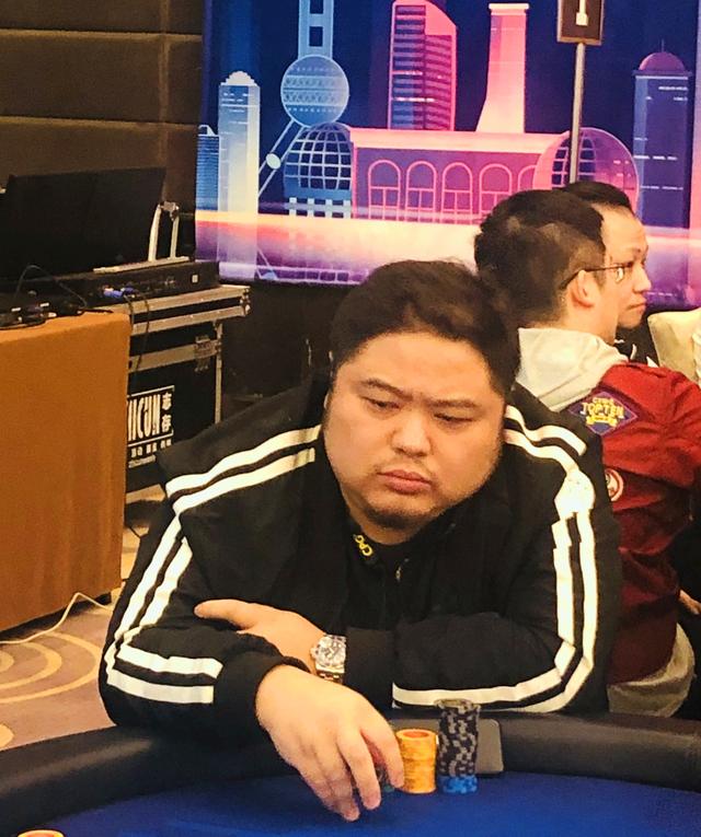 德州扑克9人桌起手牌_切西瓜战队介绍_德州扑克锦标赛赛制
