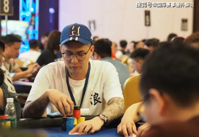 德州扑克信息博弈_德州扑克pk_德州扑克看穿对手