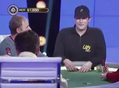 德州扑克教程位置中文字幕_在线德州扑克电影_德州扑克锦标赛打法中文字幕