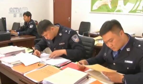 手机哪个德州扑克好玩_打击网络游戏赌博犯罪_公安部督办网游平台开设赌场案件