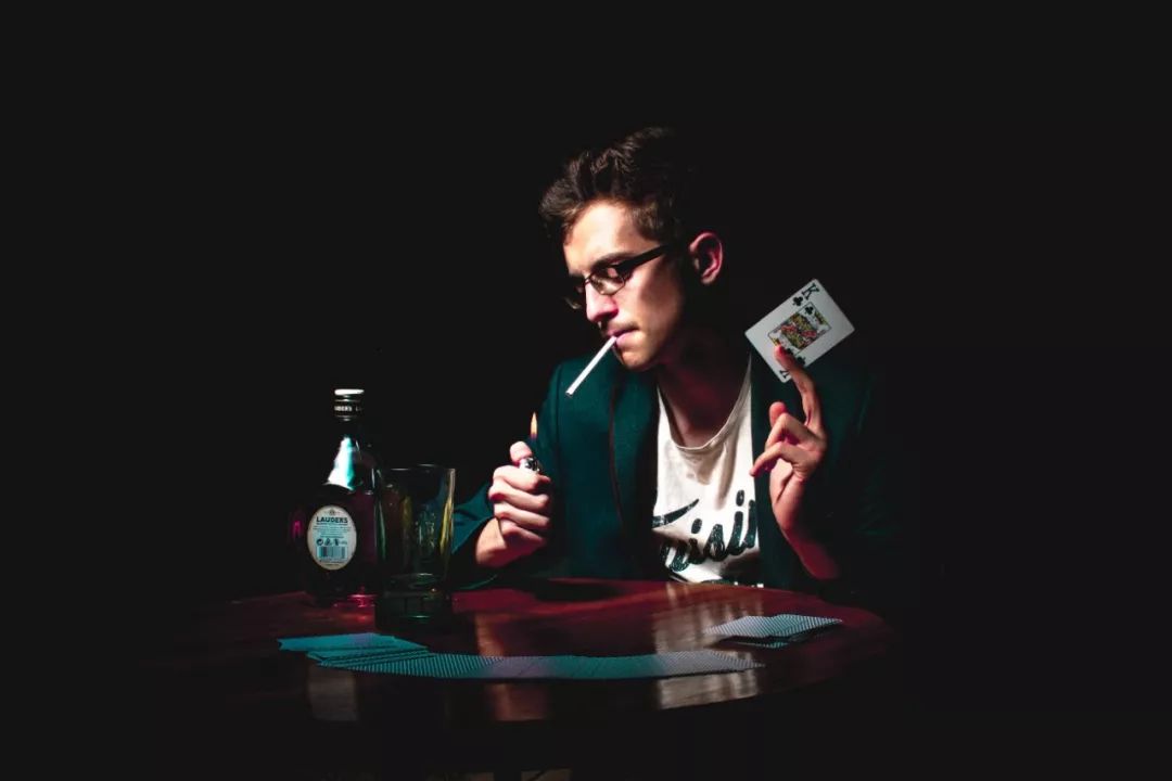 洗牌均匀性原理分析_扑克牌洗牌次数研究_德州扑克初学技巧