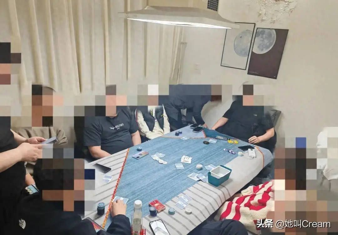红山区赌博案件_德州扑克活动_德州扑克赌博窝点