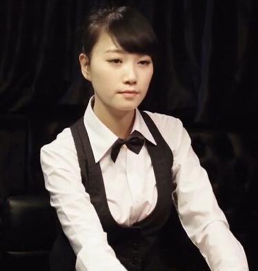 美女职业扑克选手_职业扑克女选手介绍_德州扑克人生