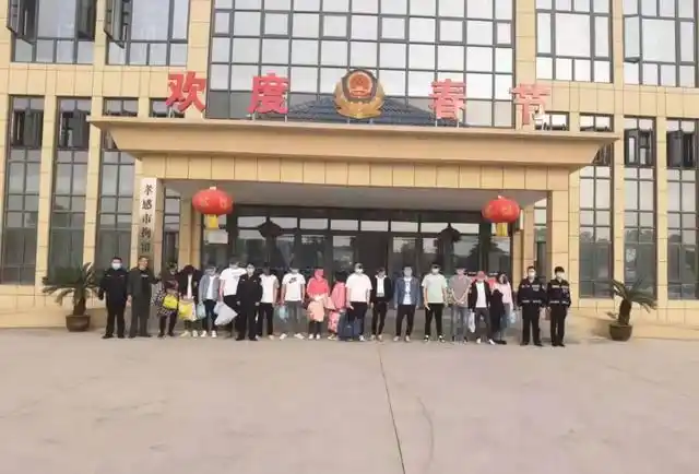 德州扑克赌博案件_孝昌警方端掉赌博窝点_德州扑克漏洞