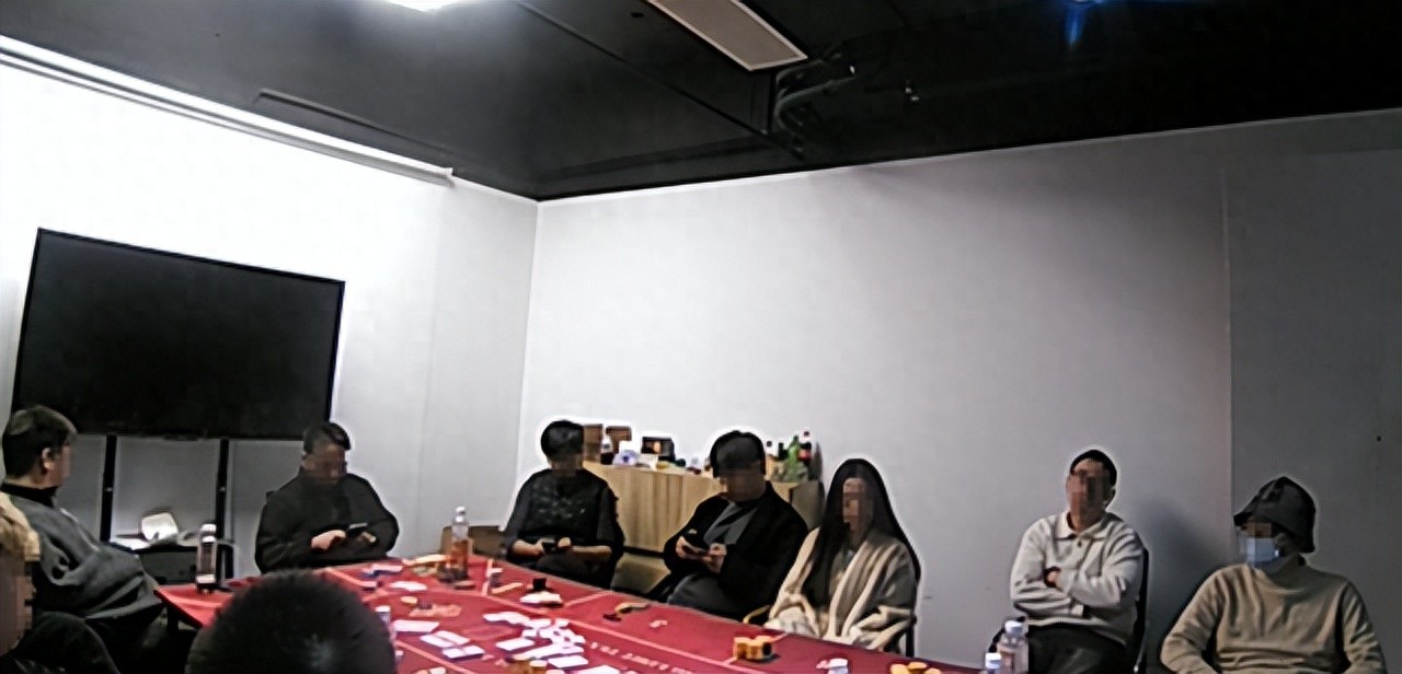 德州扑克赌博法律界定_德州扑克手机版 现金_杭州滨江赌博案件