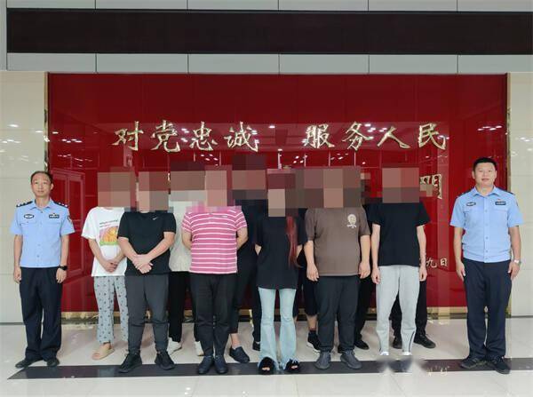 东营市赌博案件查处_德州扑克赌博案件_德州扑克荷官步骤