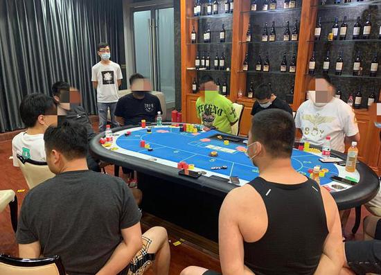 德州扑克 保险_深圳南山警方抓获聚众赌博嫌疑人_深圳南山警方捣毁德州扑克赌博窝点
