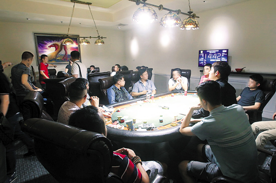 罗湖警方查处深圳首例德州扑克涉赌案_德州扑克俱乐部赌场深圳首例案件_德州扑克怎么报名