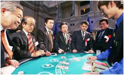 免费的德州扑克_华尔街精英与德州扑克_德州扑克与投资理财