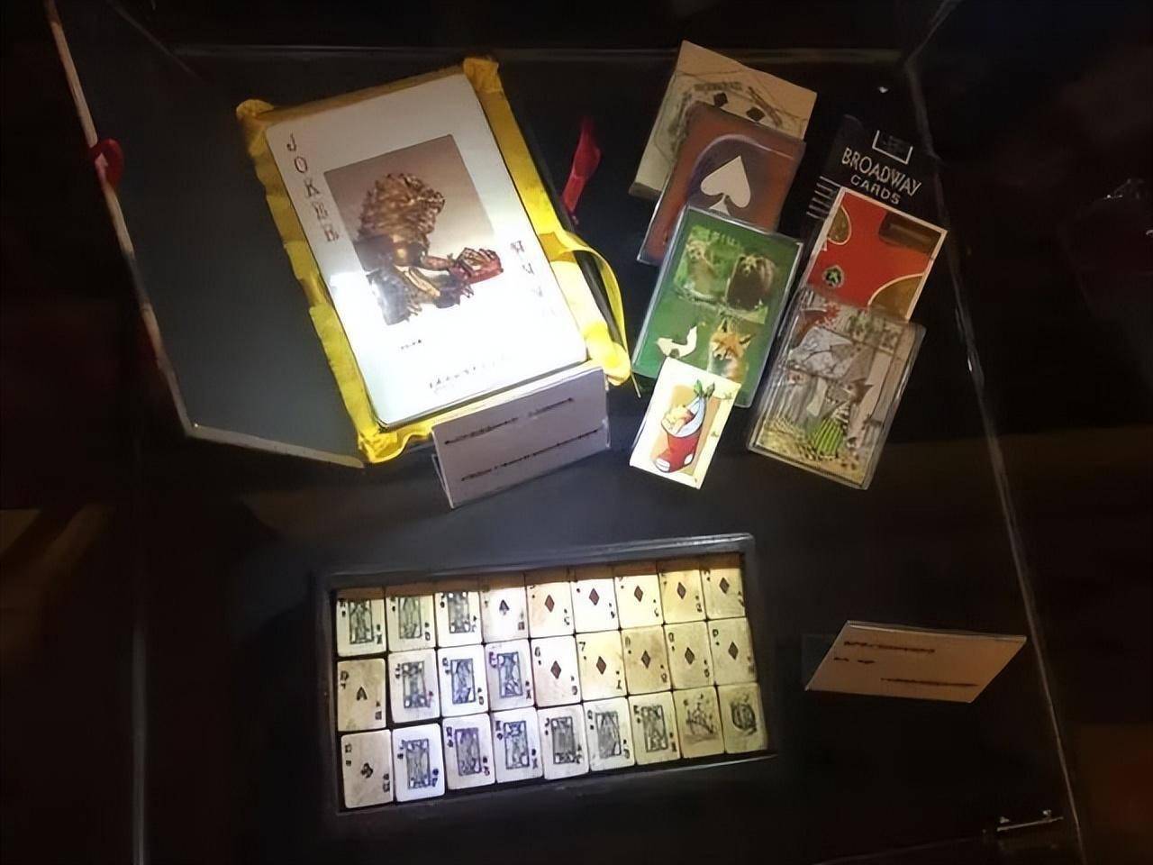 扑克牌历史起源_叶子戏发展演变_德州扑克小叶子