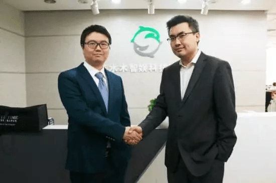 德州扑克投资圈_创业思维逻辑_德州扑克vs桥牌