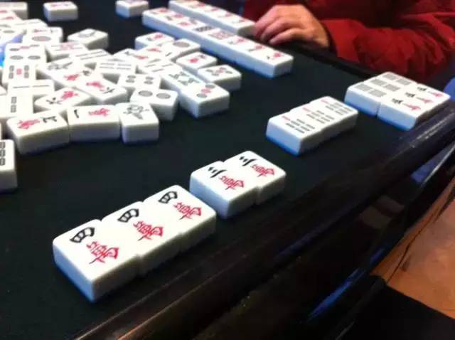 竞技麻将AI_麻将AI策略分析_德州扑克的算法