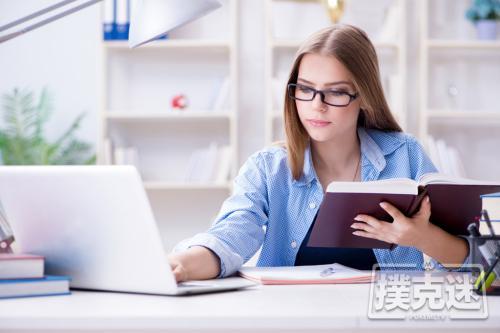德州扑克职业选手is_德州扑克职业玩家的挑战_成为职业德州扑克玩家需要考虑什么