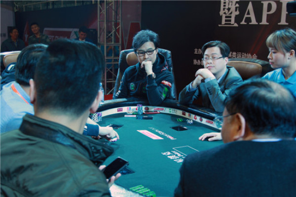 南京德州扑克比赛涉赌立案调查_德州扑克澳洲百万赛_汪峰担任扑克赛队长被卷入