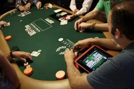 享受德州扑克_德州扑克新手必胜技巧_Wepoker应用介绍
